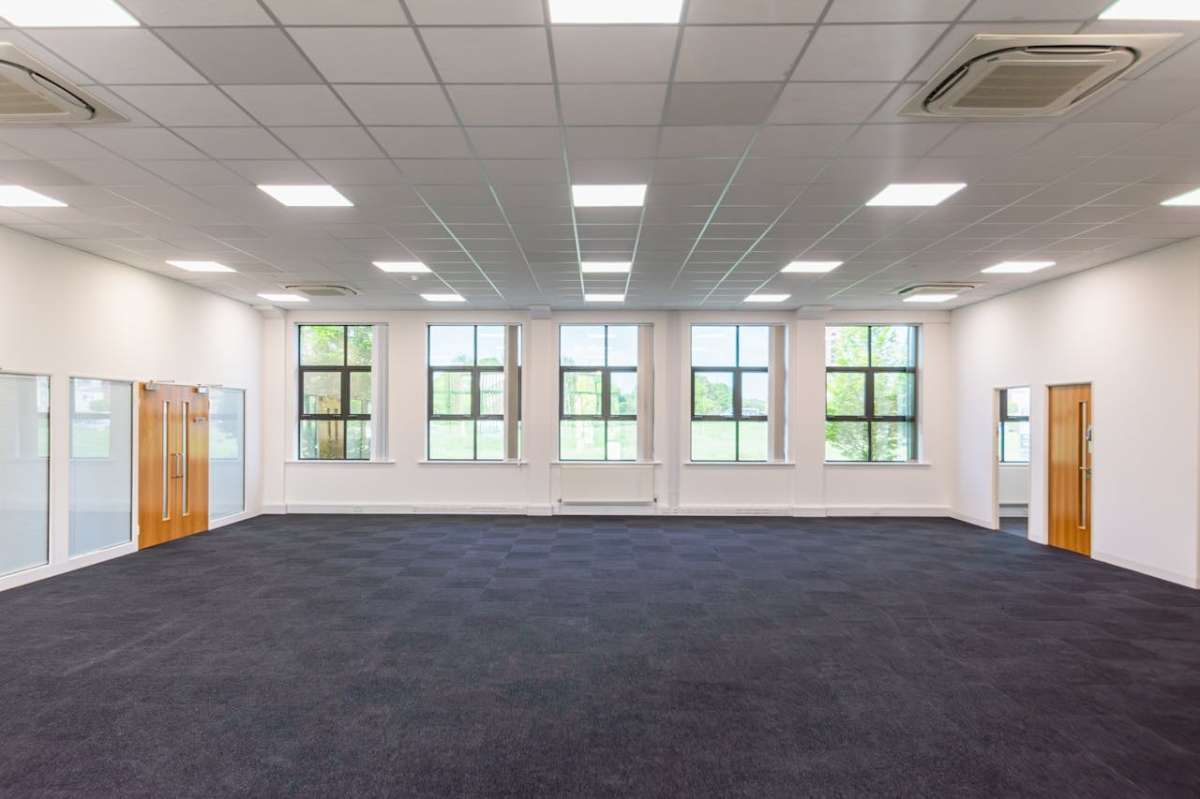 Office in Dorchester - photo 3