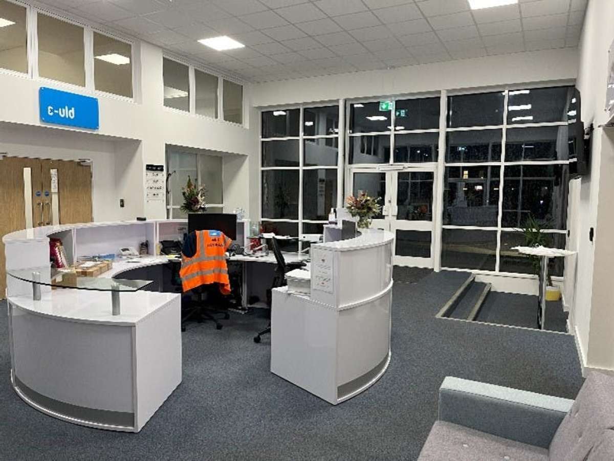 Office in Larkfield - photo 3