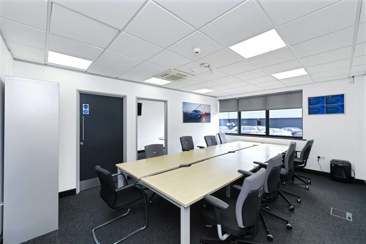 Office in Nottingham - photo 3