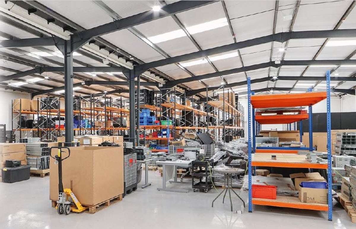 Industrial Unit in Grays - photo 2