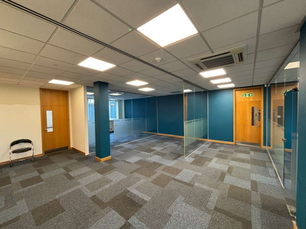 Office in Andover - photo 2