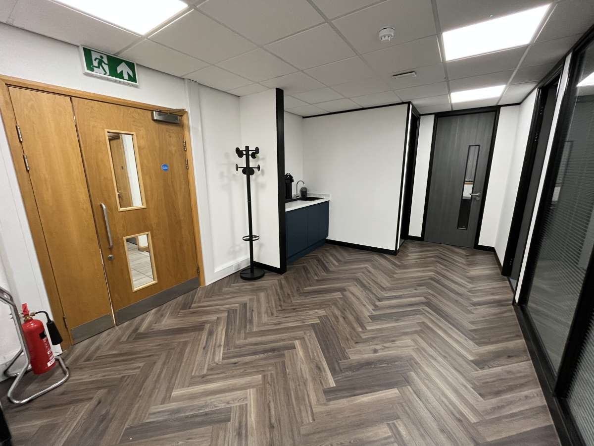 Office in Lutterworth - photo 3