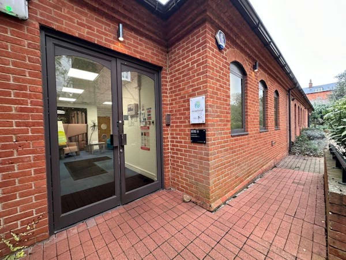 Office in Bedford - photo 2
