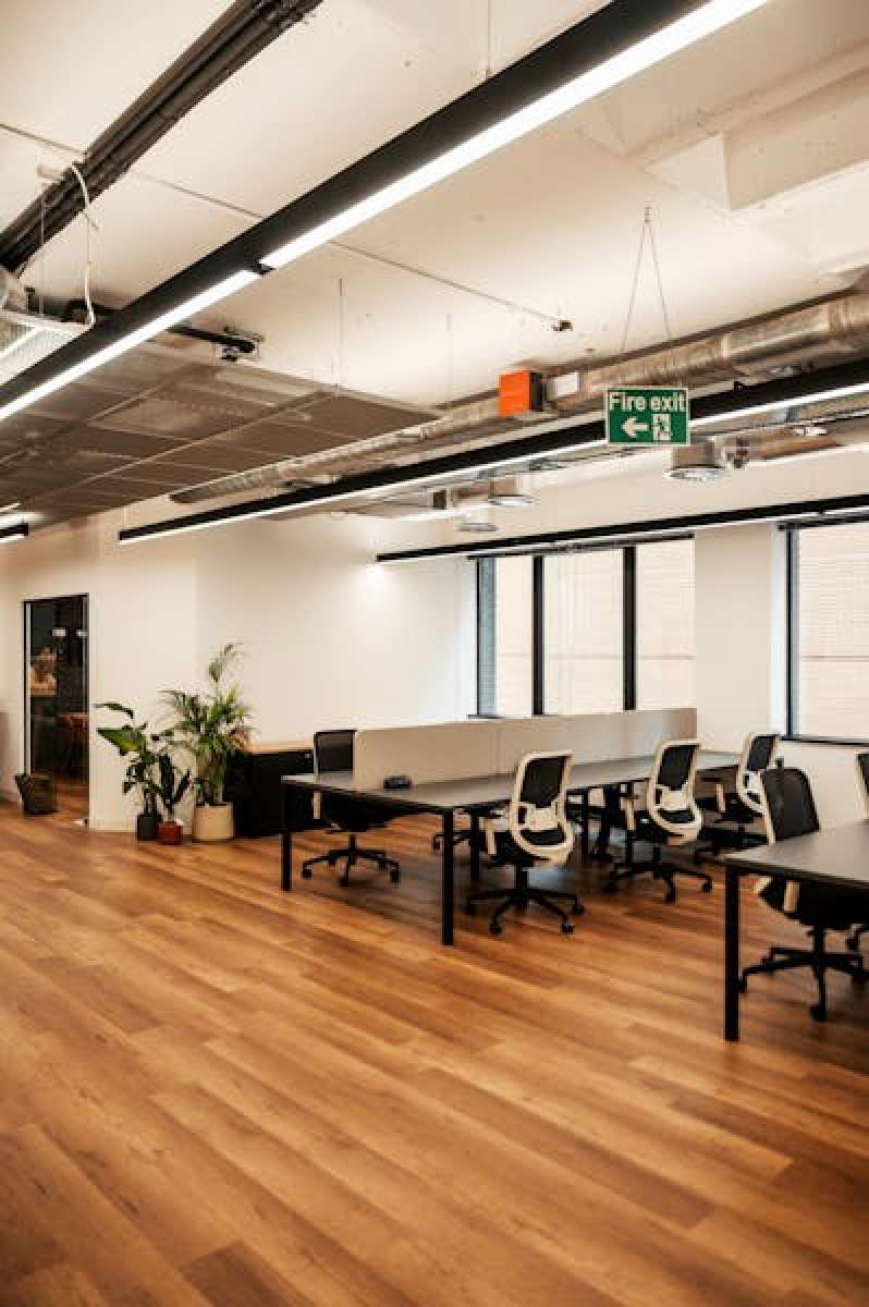 Office in London - photo 4