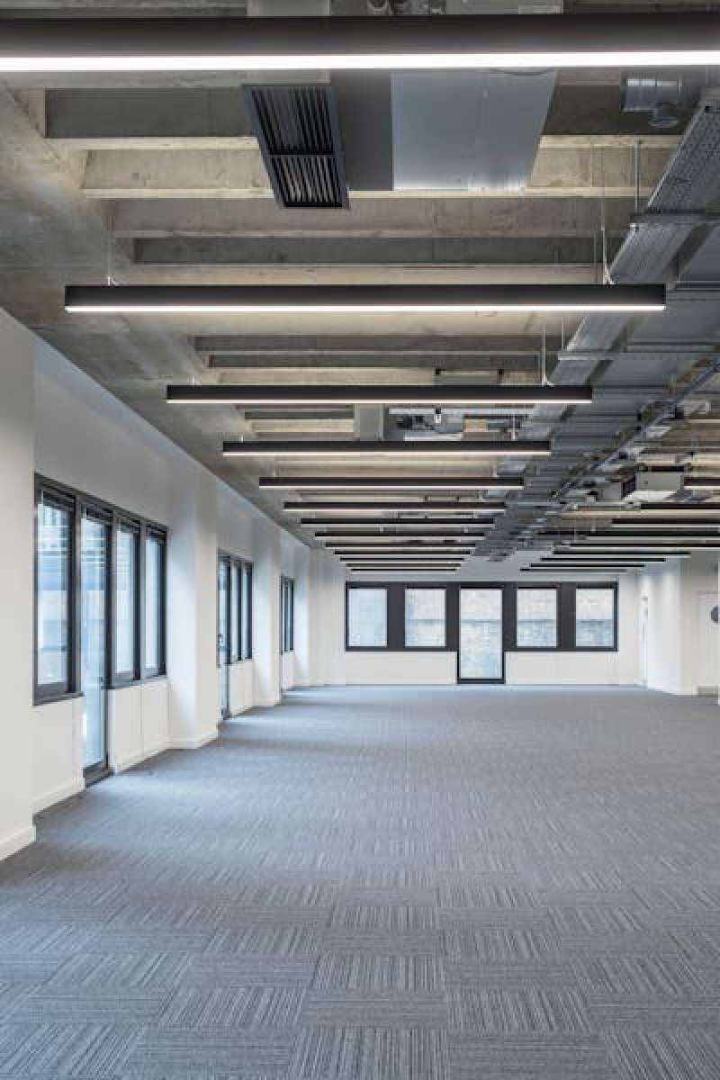 Office in London - photo 3