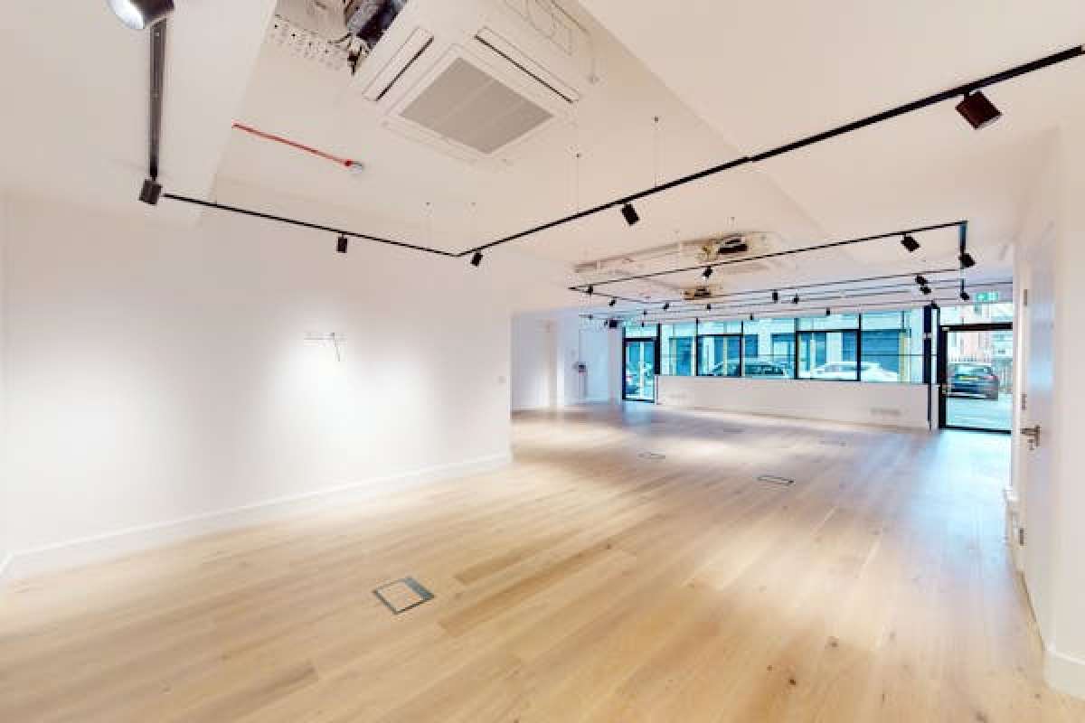 Office in London - photo 3