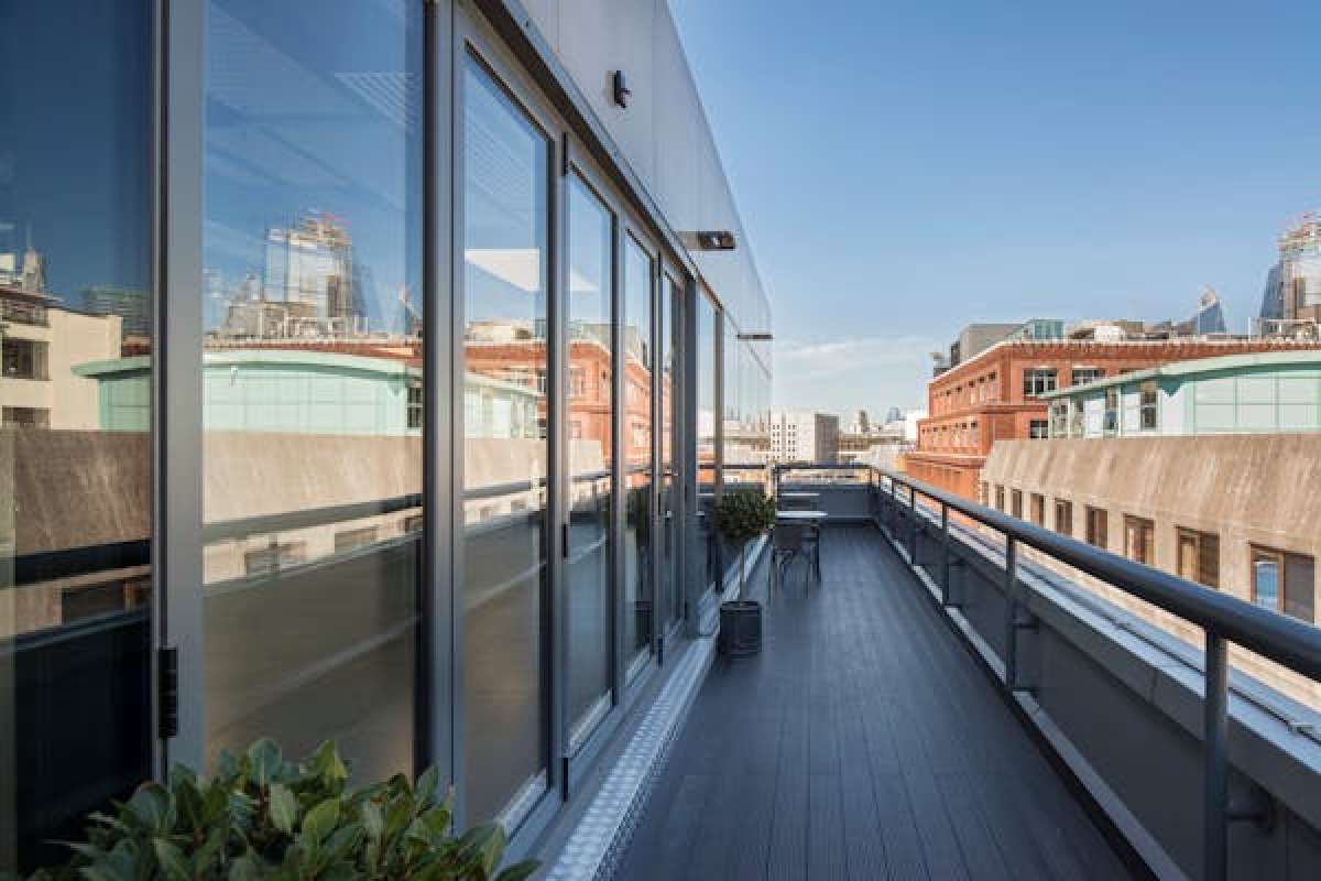 Office in London - photo 3