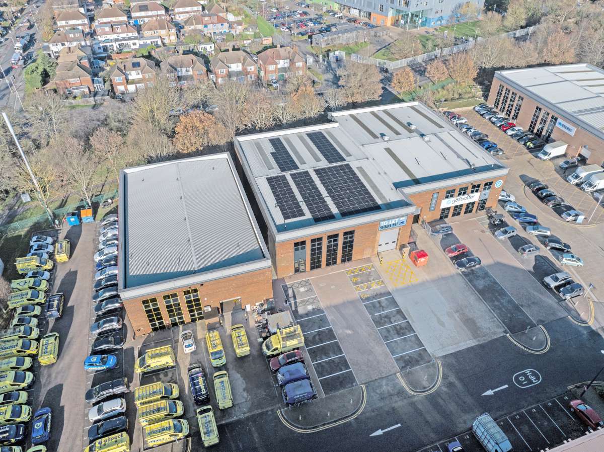 Industrial Unit in Chessington - photo 2
