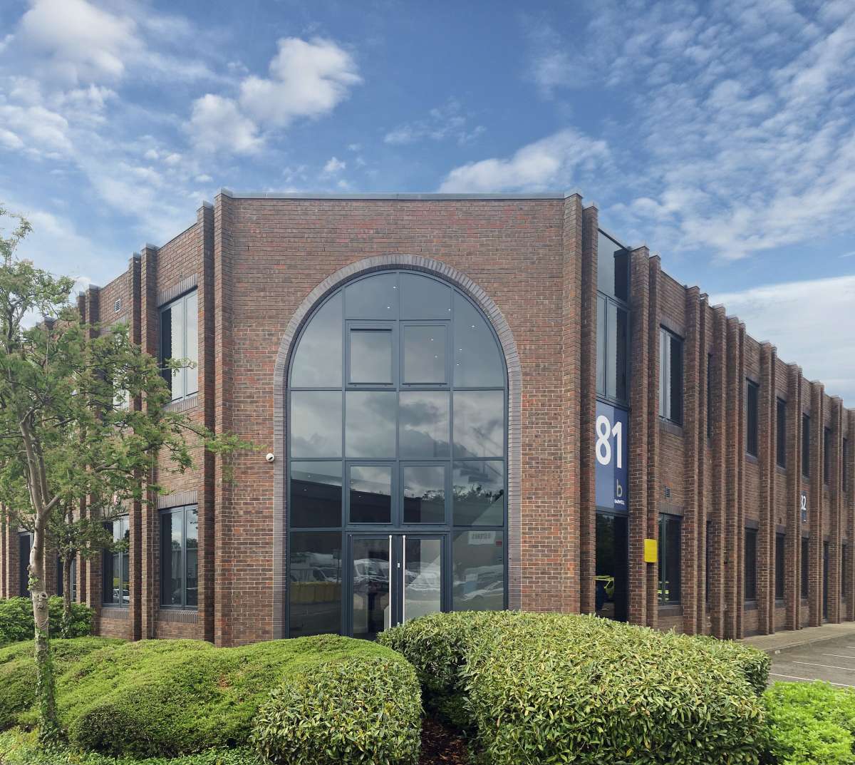 Office in Chessington - photo 3