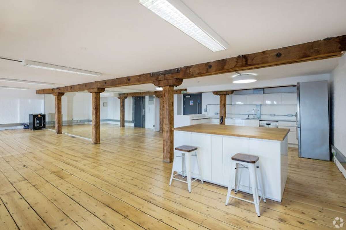 Office in London - photo 4