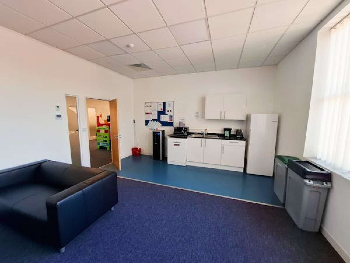 Office in Worcester - photo 4