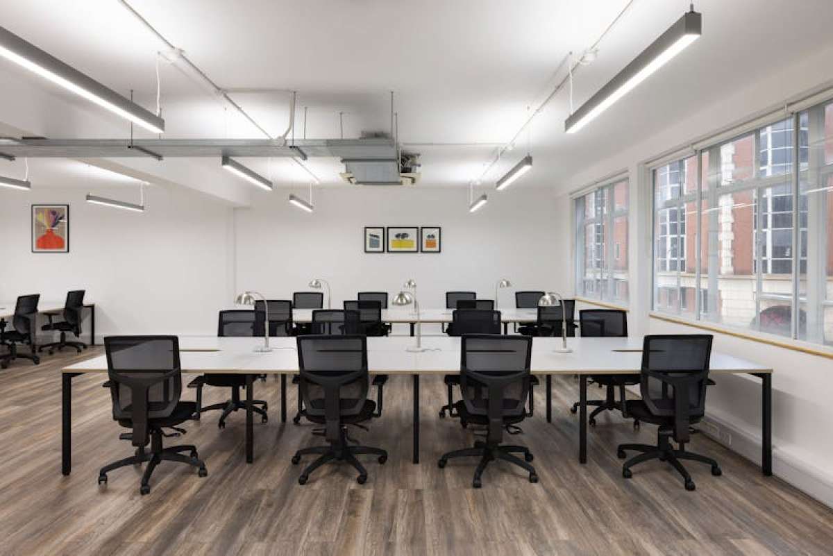 Office in London - photo 2