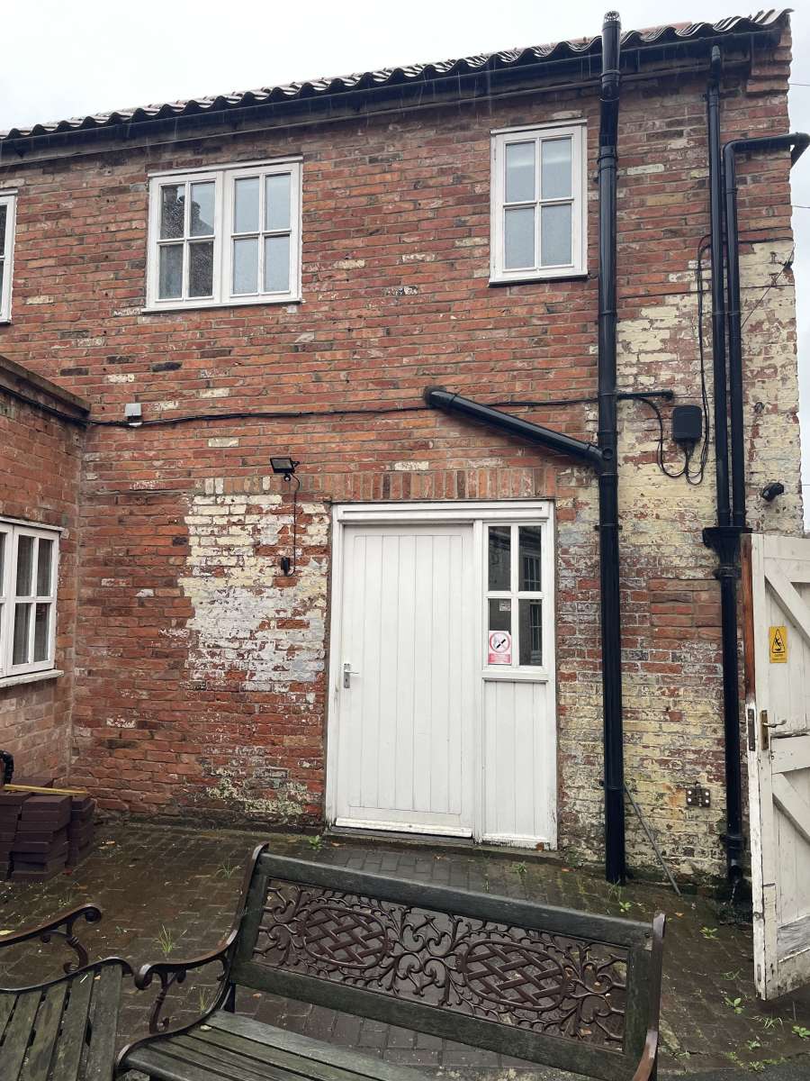 Office in Retford - photo 4