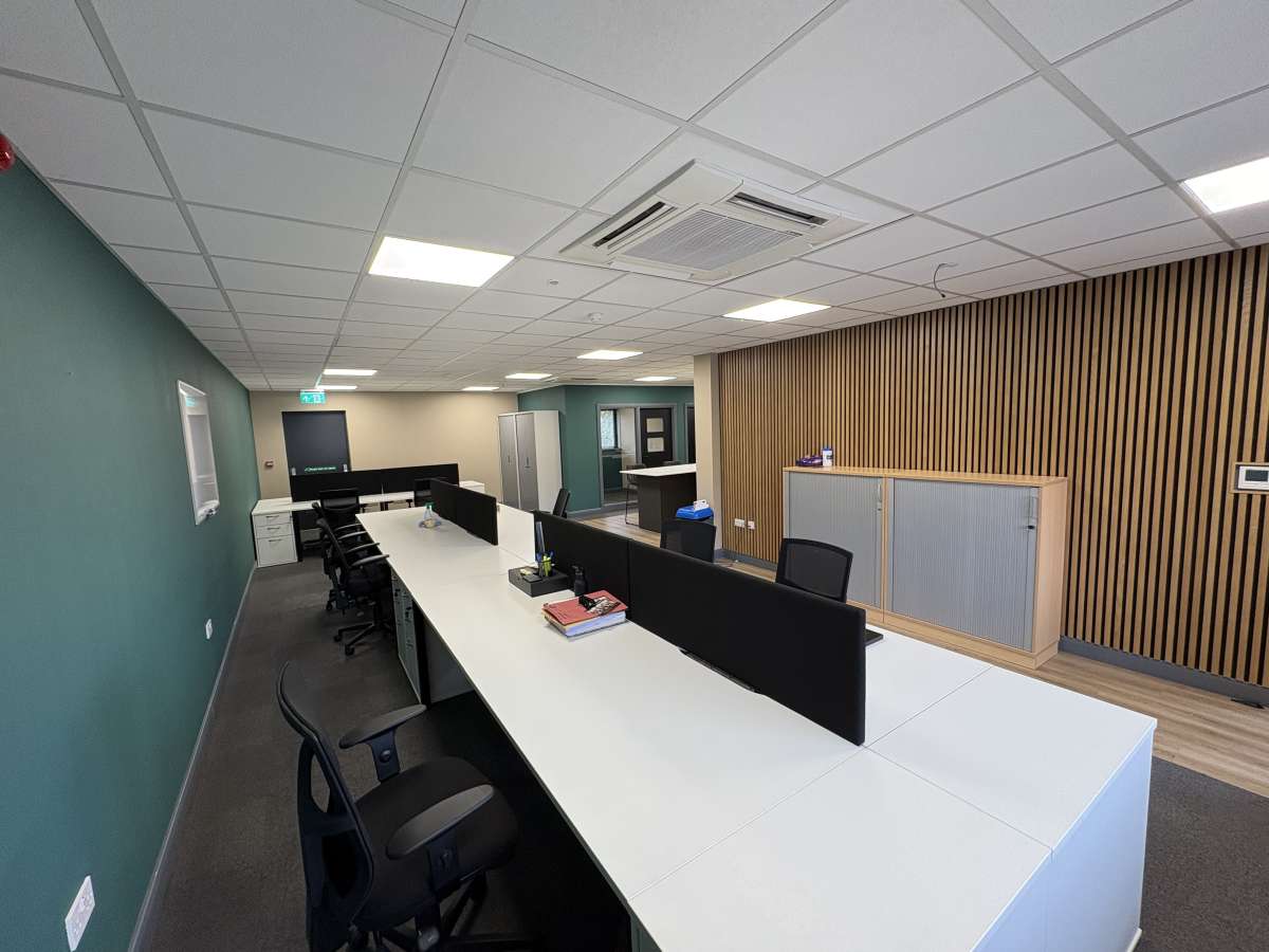 Office in Ashby de la Zouch - photo 2