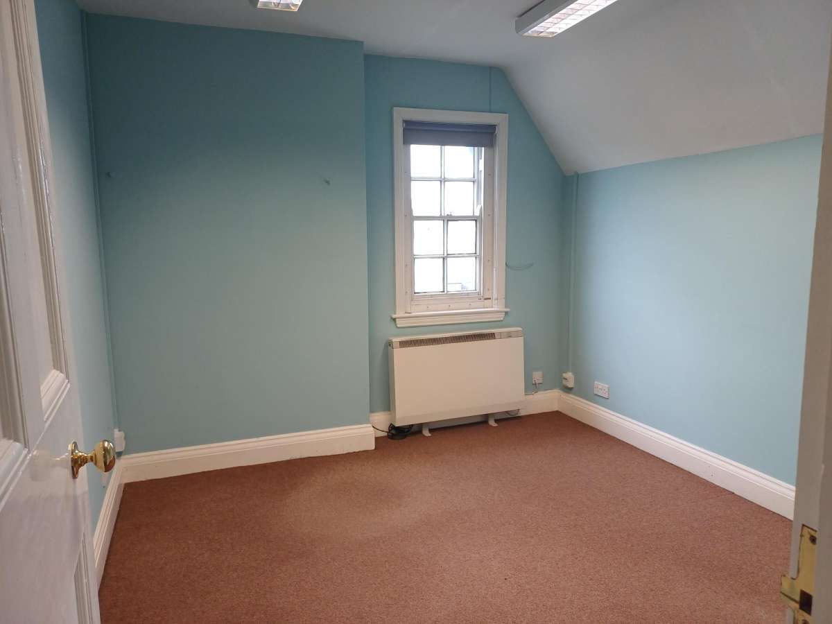 Office in Market Harborough - photo 2