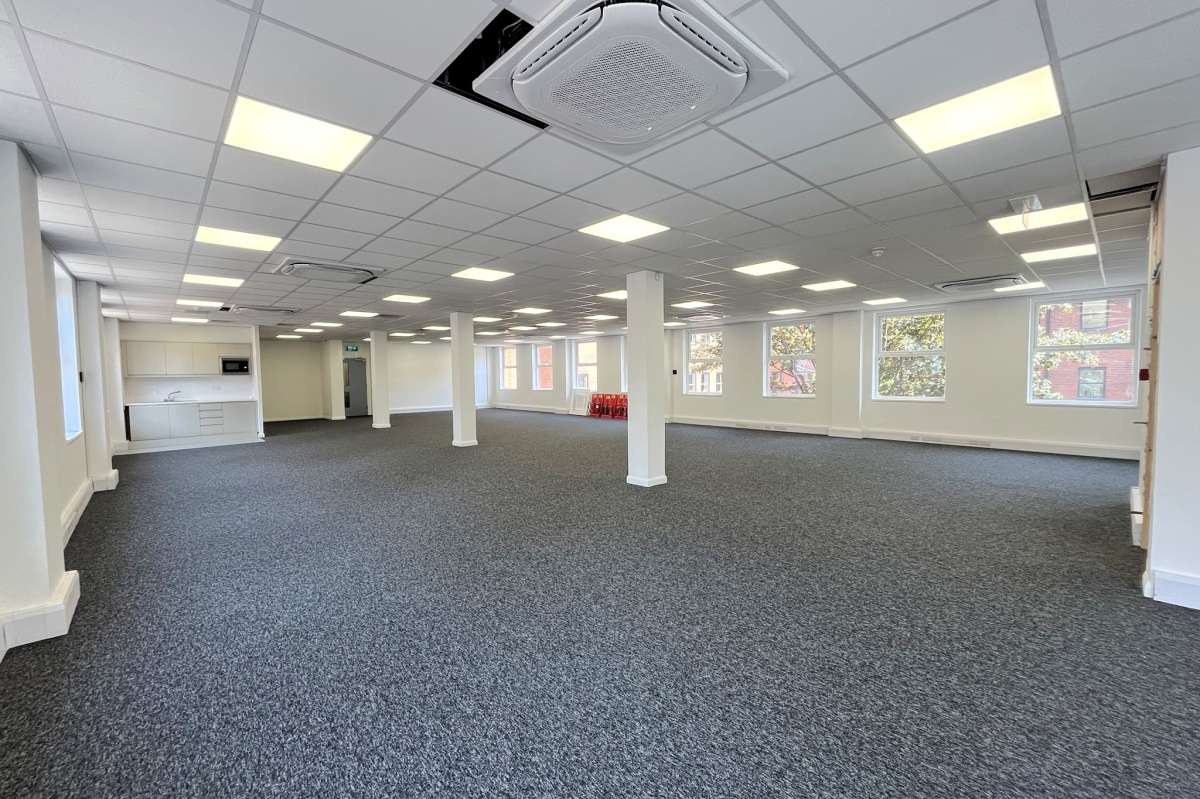 Office in Chelmsford - photo 2