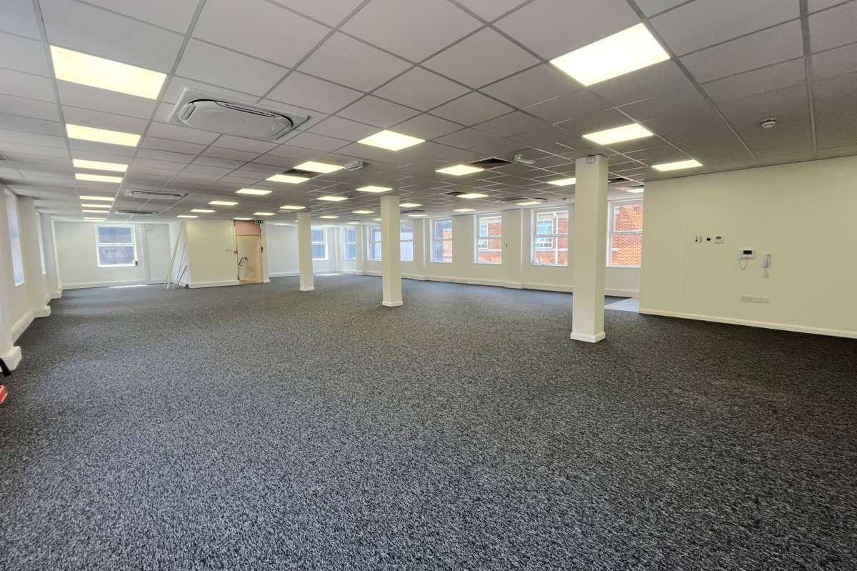 Office in Chelmsford - photo 3