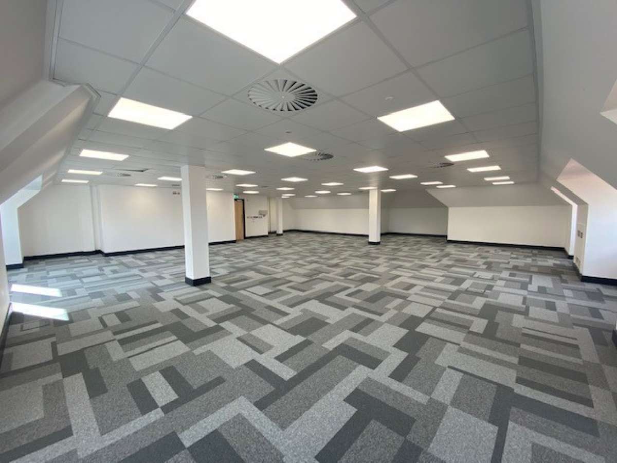 Office in Knebworth - photo 2