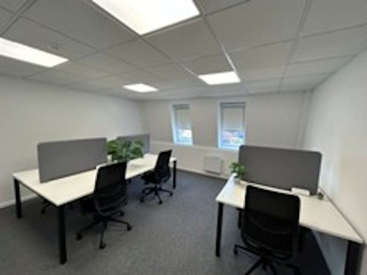 Office in Sandhurst - photo 2