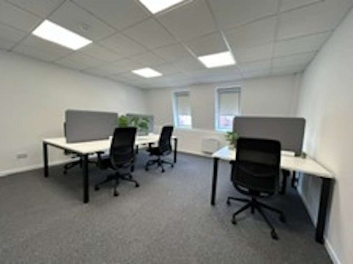 Office in Sandhurst - photo 4