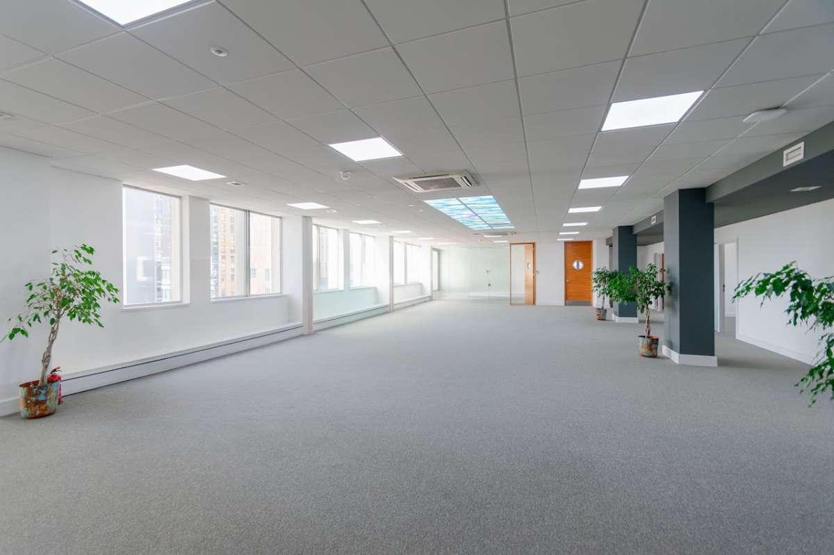 Office in Bournemouth - photo 3