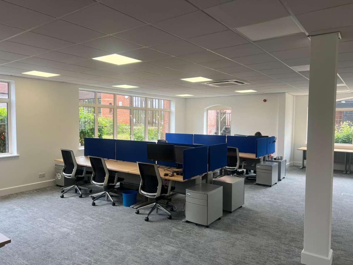 Office in Fareham - photo 2