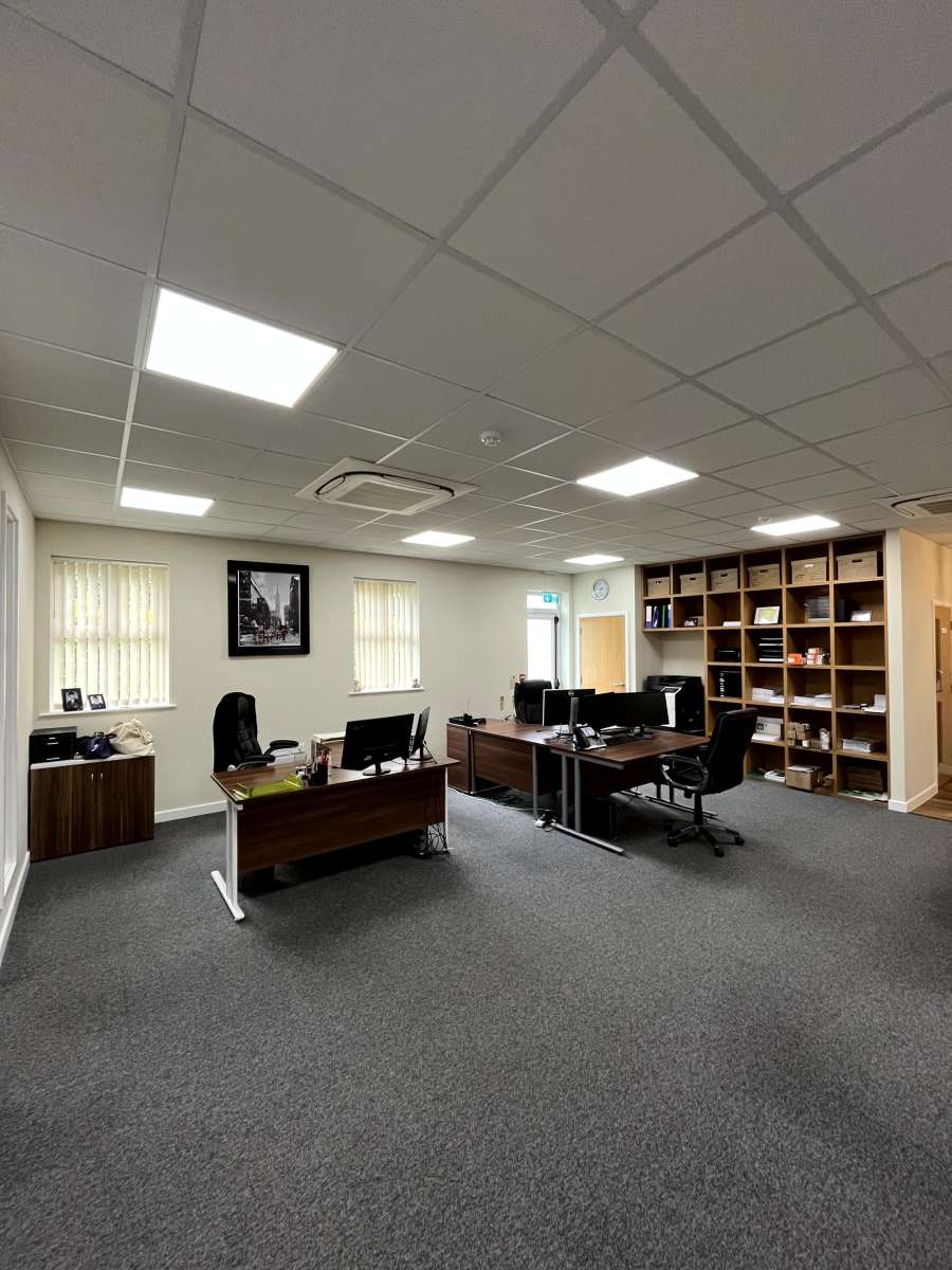 Office in Earls Colne - photo 3