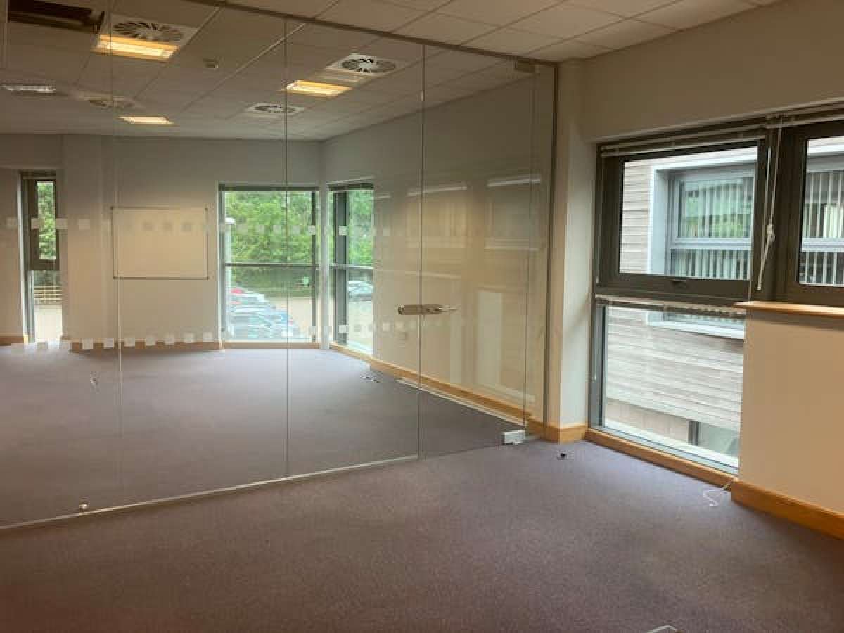 Office in Worcester - photo 4