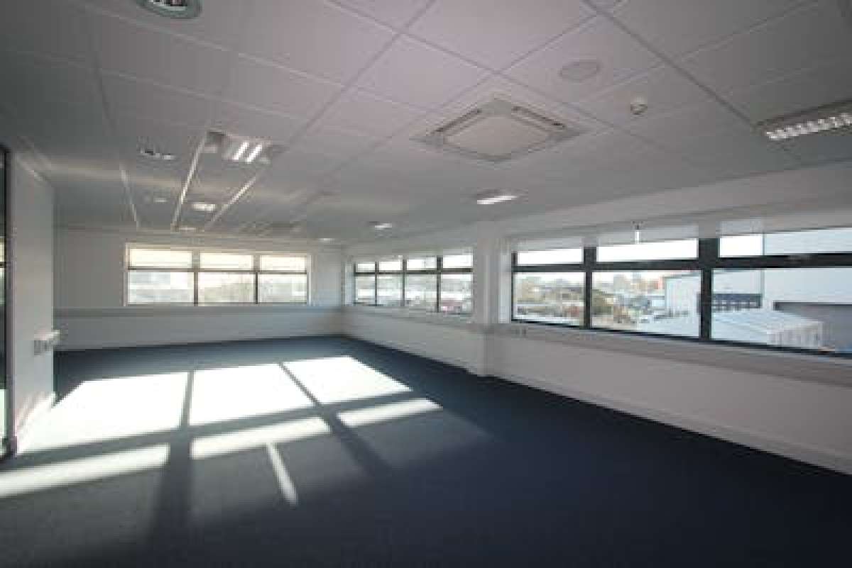Office in Southampton - photo 2