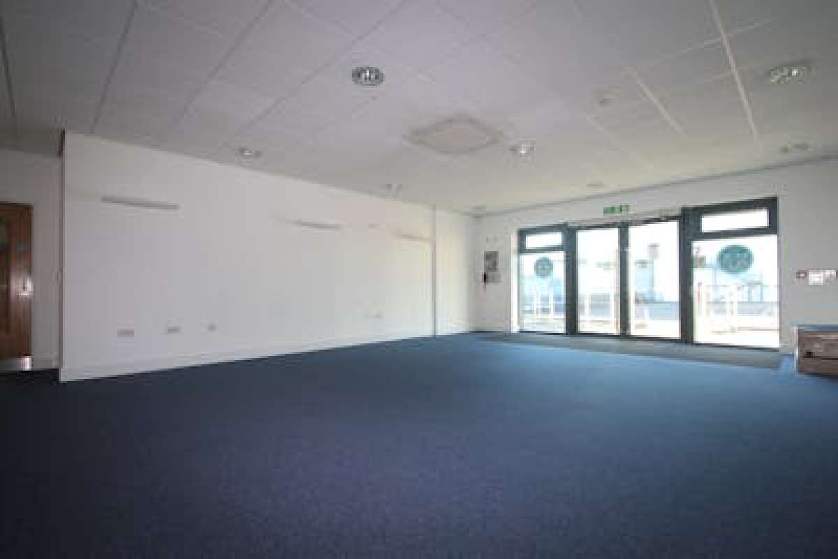 Office in Southampton - photo 4