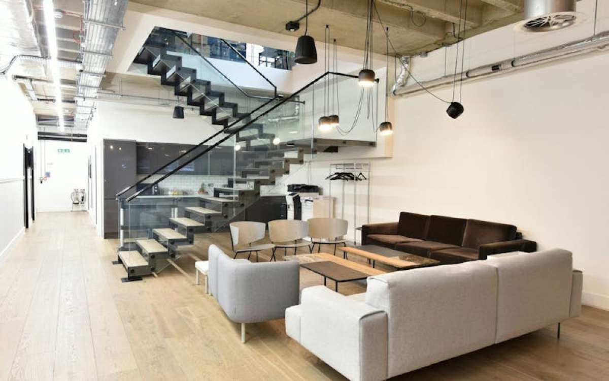Office in London - photo 2