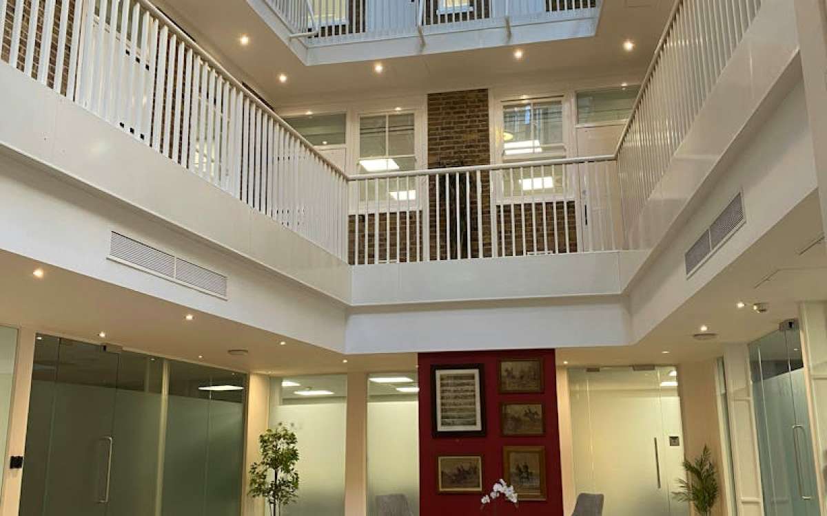 Office in London - photo 3