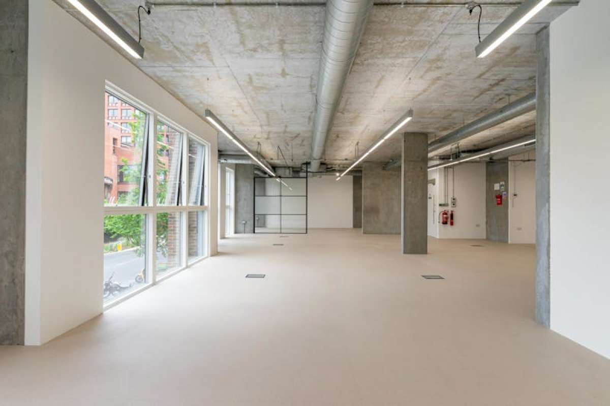 Office in London - photo 2