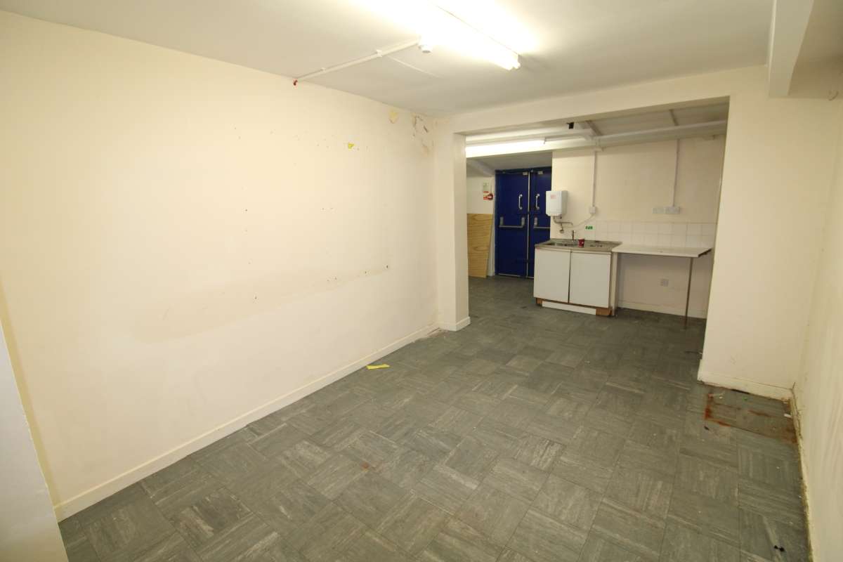 Office in Hinckley - photo 2