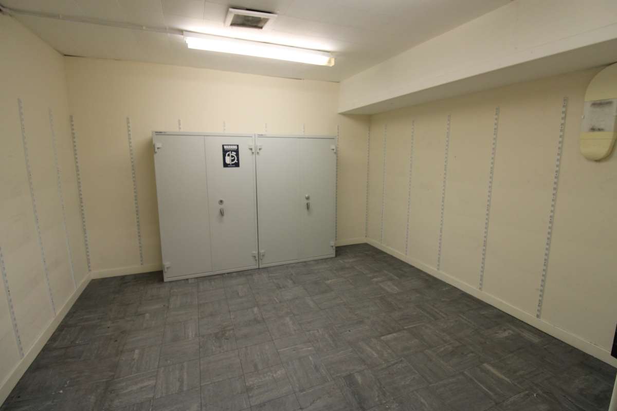 Office in Hinckley - photo 3