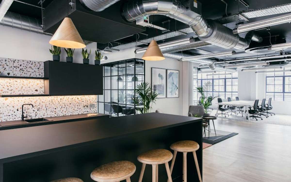 Office in London - photo 3