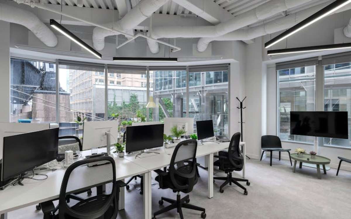 Office in London - photo 4