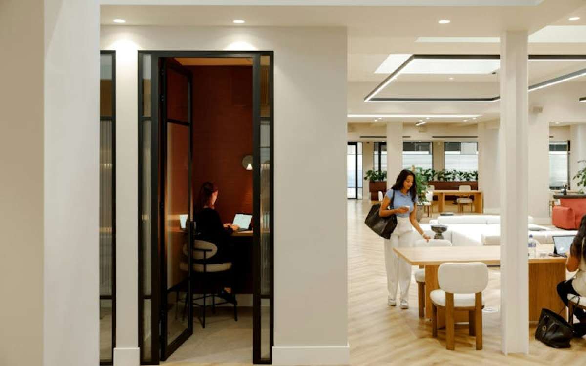 Office in London - photo 3