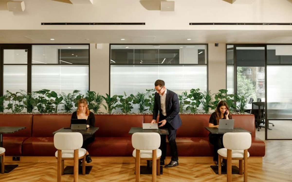 Office in London - photo 4