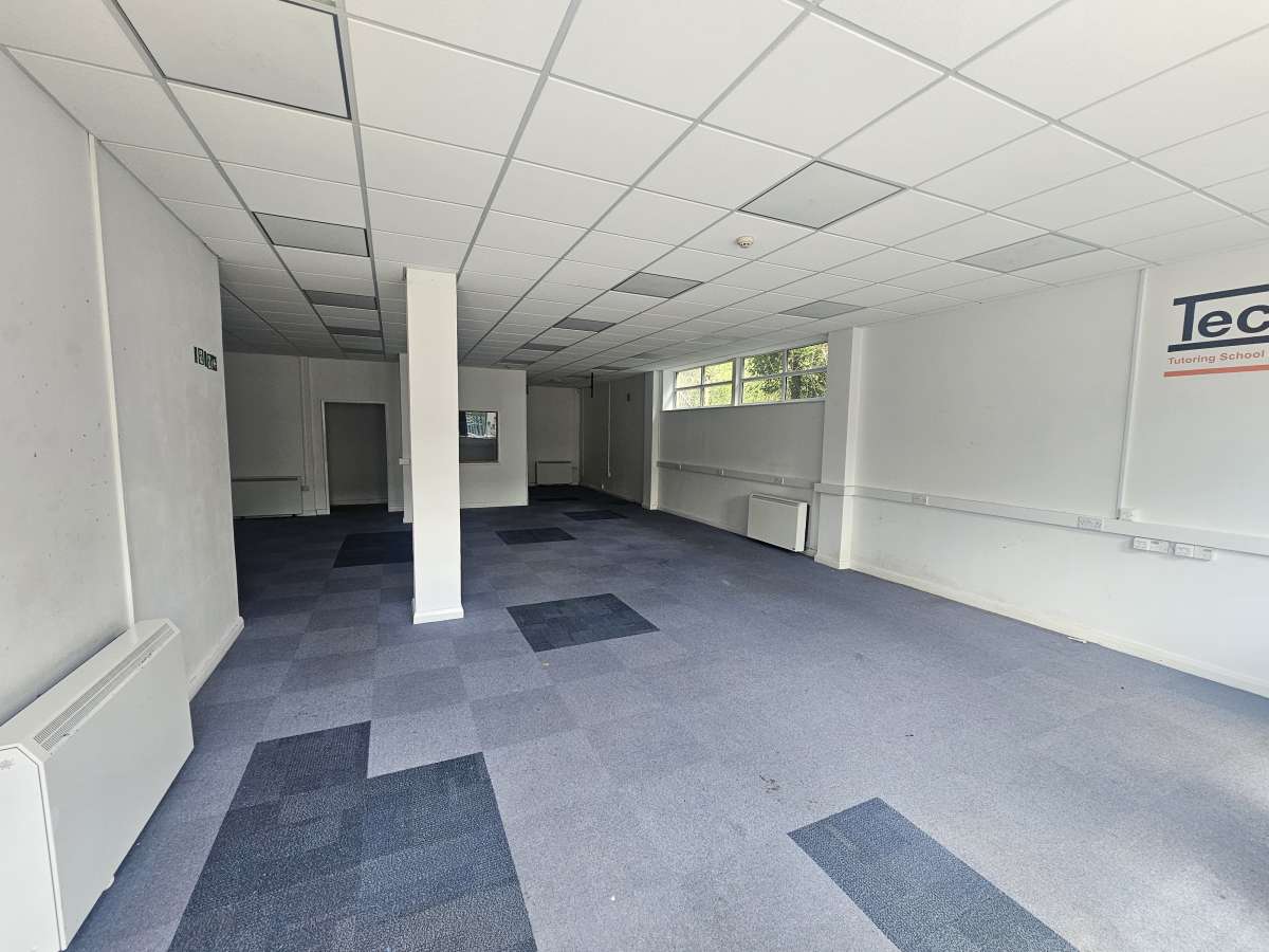 Office in Chatham - photo 2