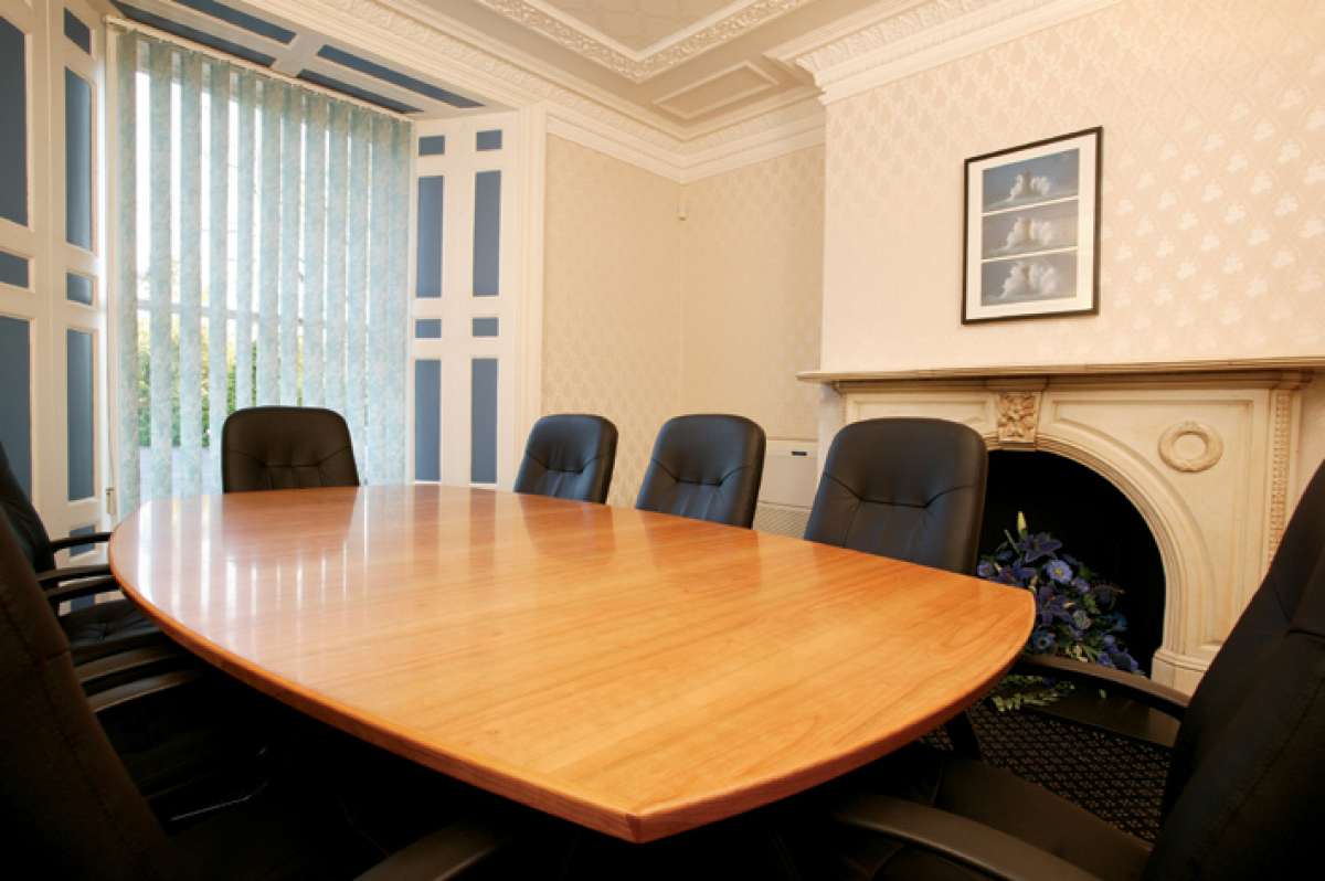 Office in Pudsey - photo 3