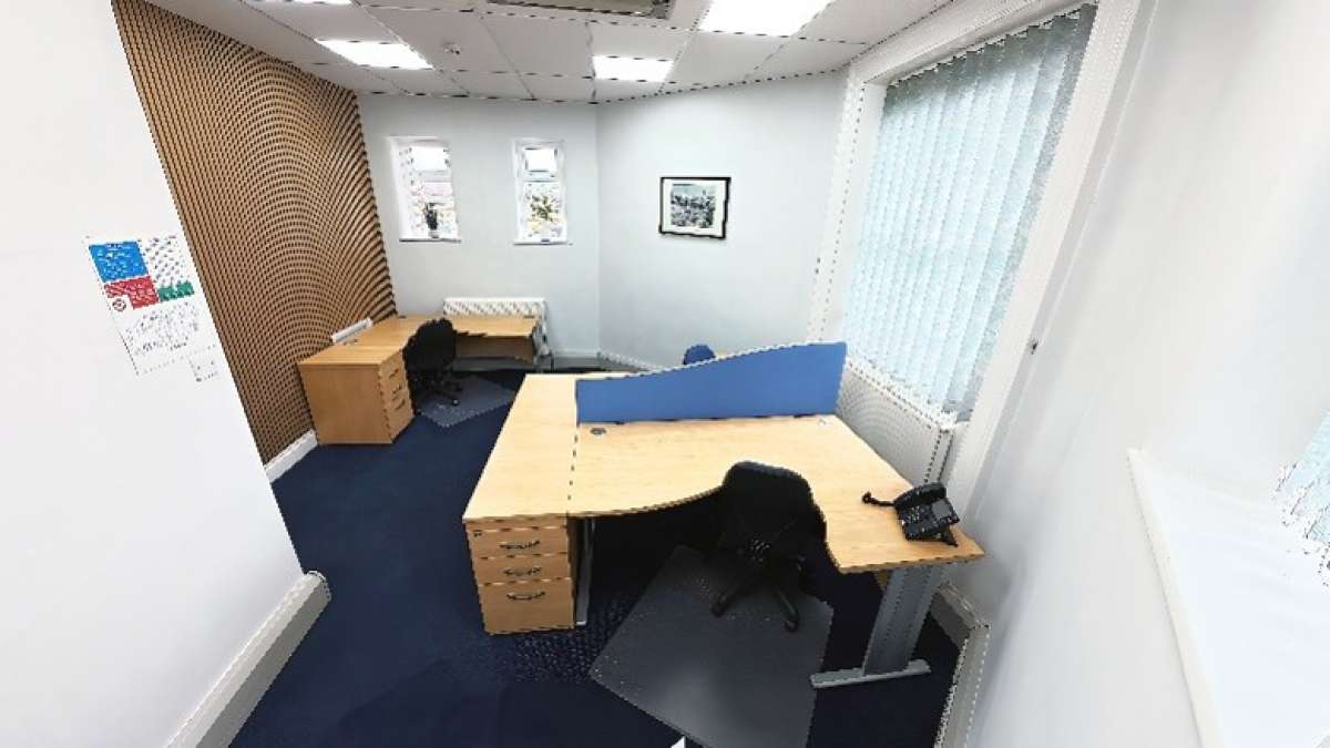 Office in Pudsey - photo 4