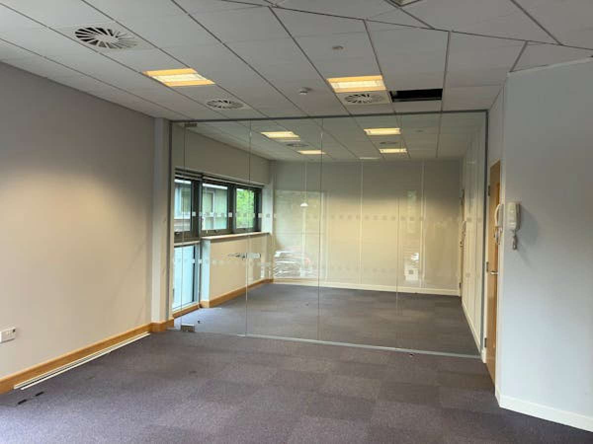 Office in Worcester - photo 3