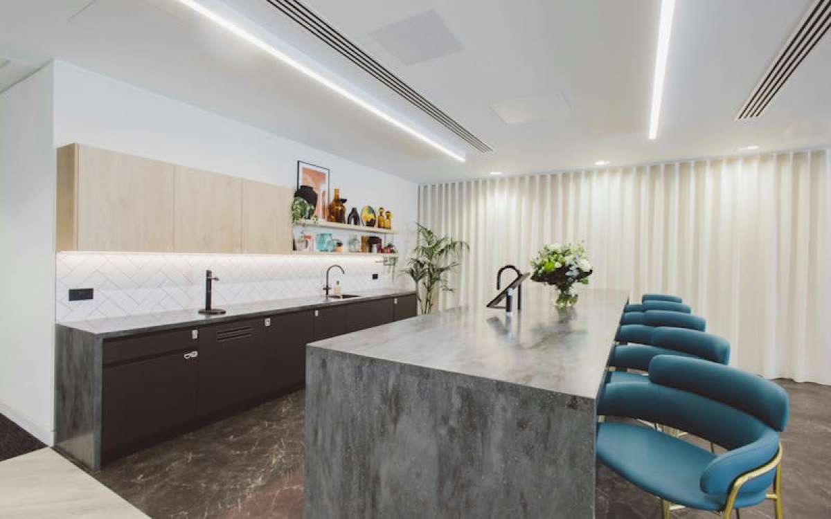 Office in London - photo 4