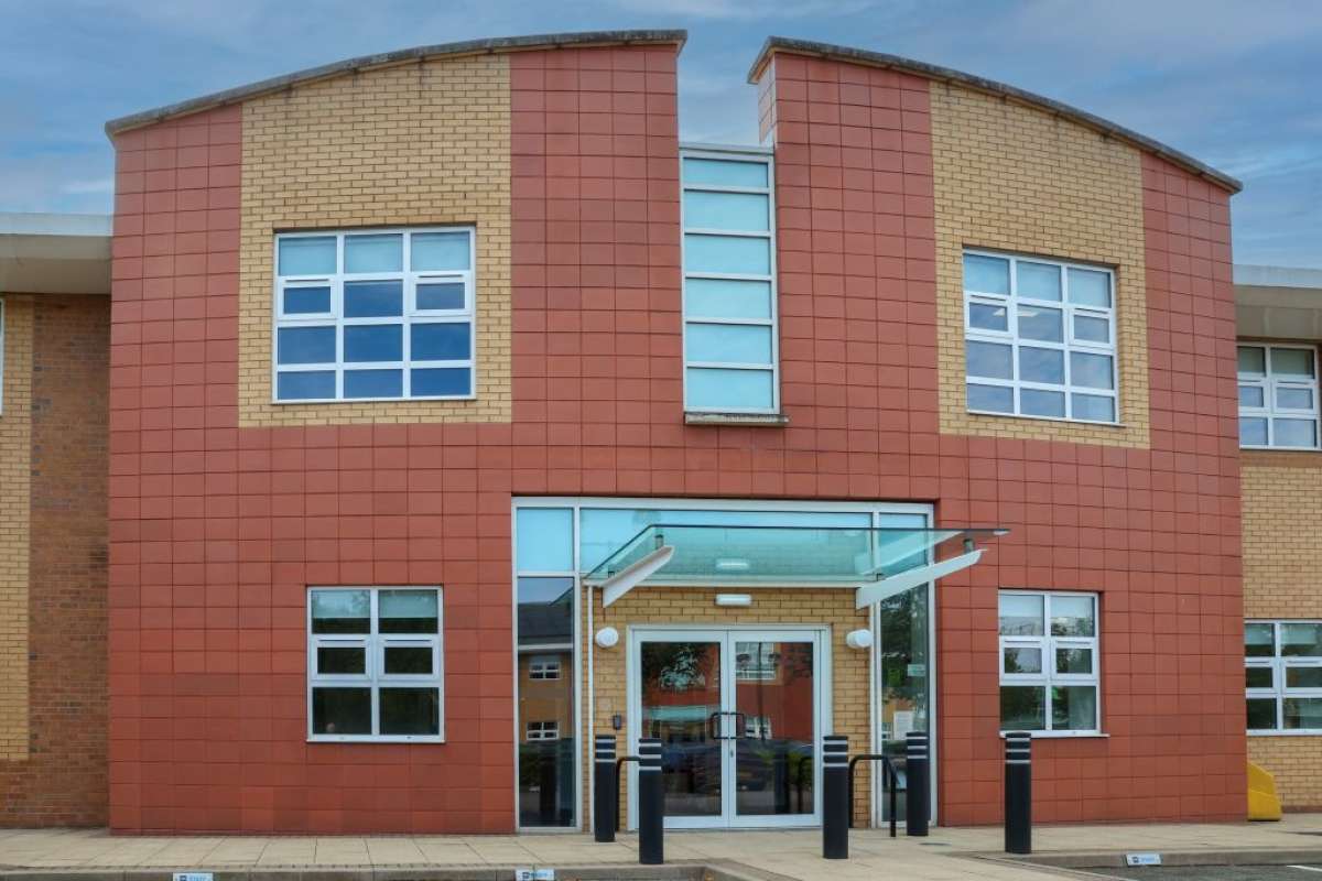 Office in Wolverhampton - photo 4
