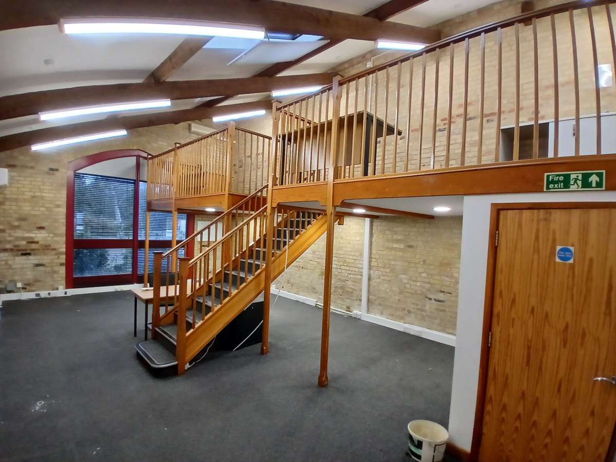 Office in Oakington - photo 2