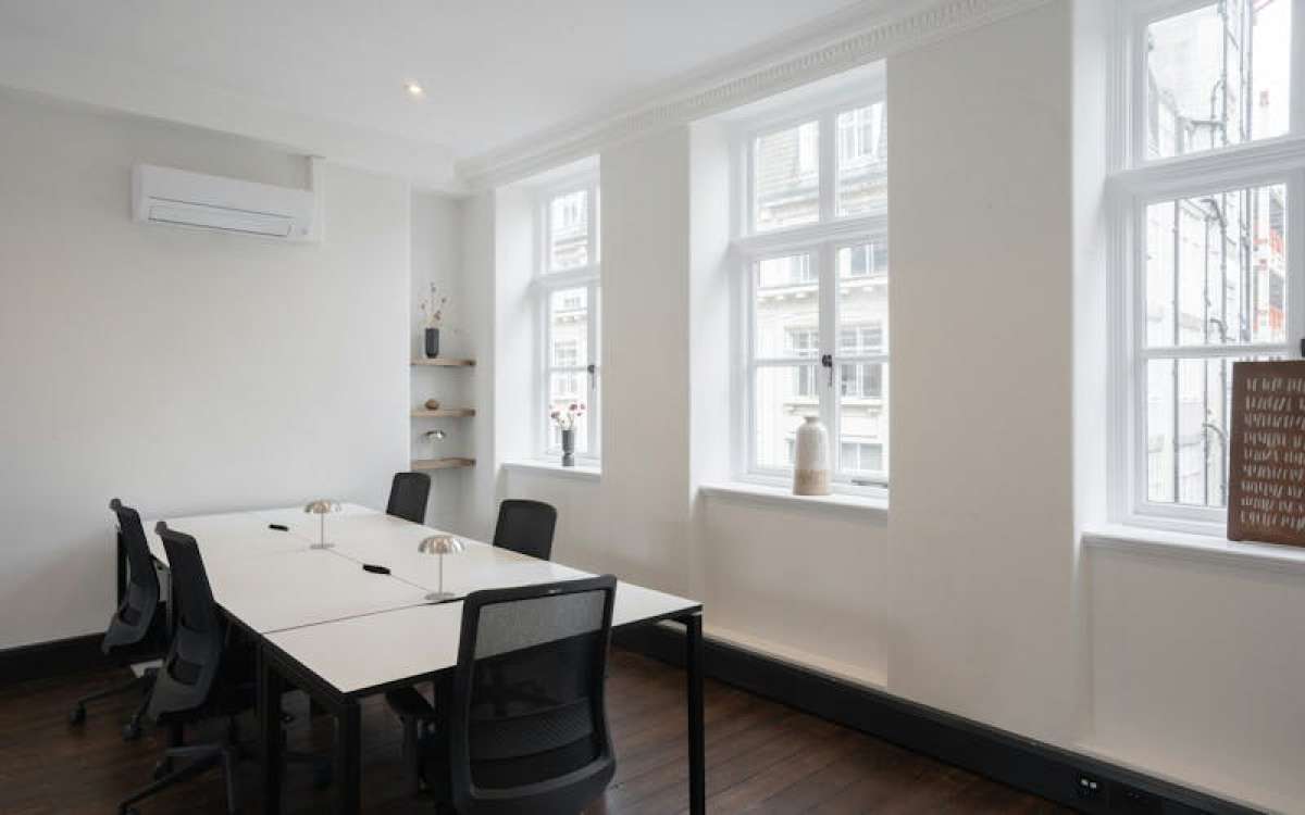 Office in London - photo 2