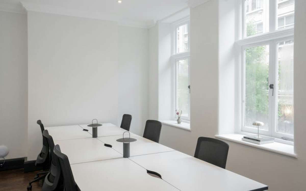 Office in London - photo 4