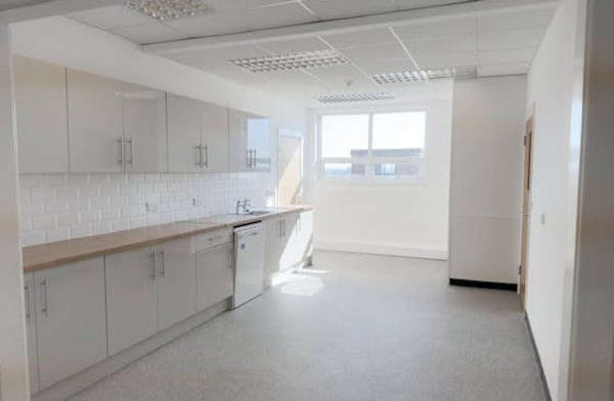 Office in Southport - photo 2