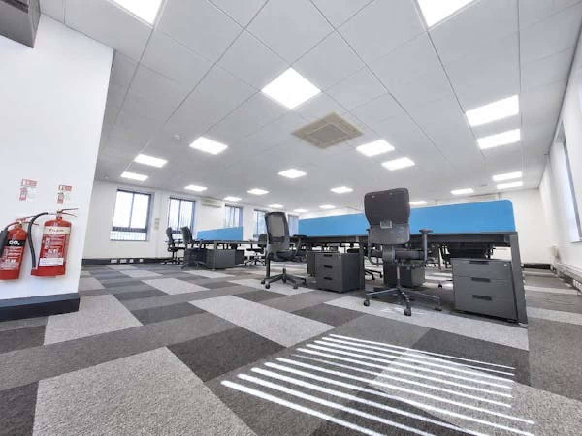 Office in Liverpool - photo 2